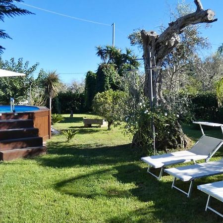 Villa Piana - Con Piscina E Giardino Privato Nel Salento Триказе Экстерьер фото