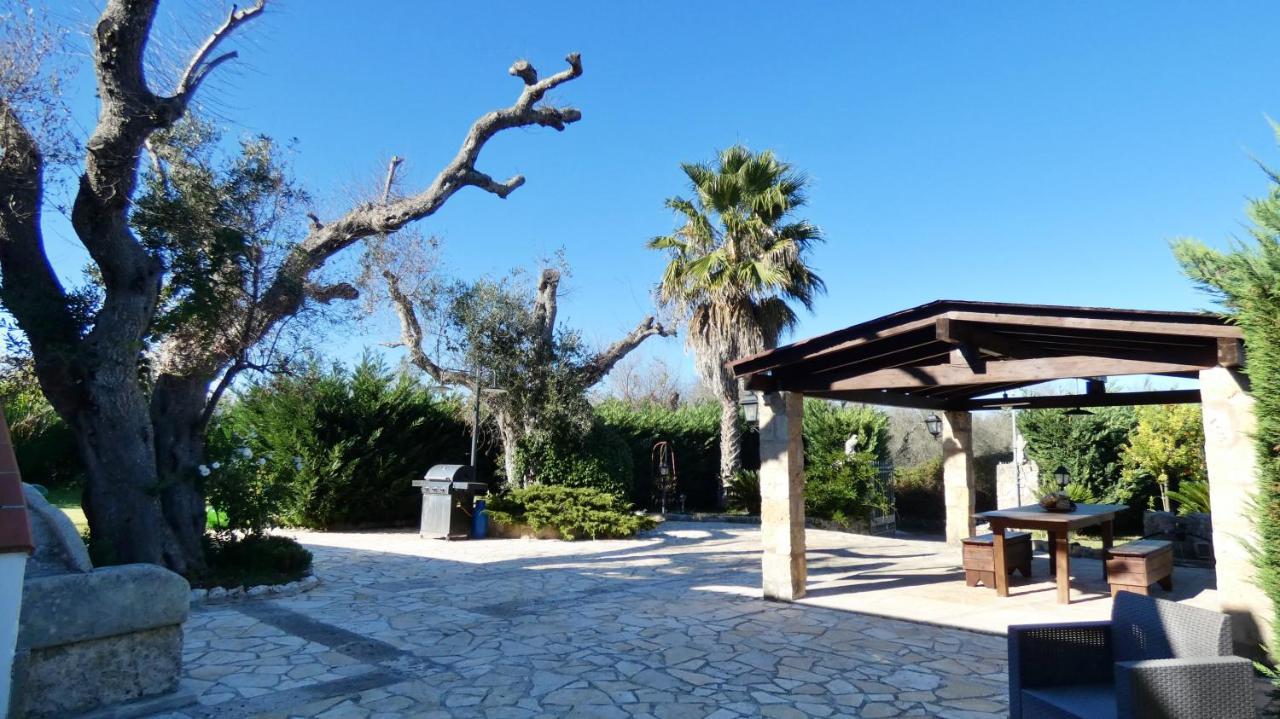 Villa Piana - Con Piscina E Giardino Privato Nel Salento Триказе Экстерьер фото