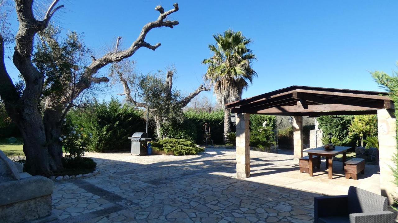 Villa Piana - Con Piscina E Giardino Privato Nel Salento Триказе Экстерьер фото